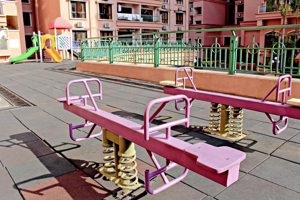 Marina Court Kota Kinabalu- Bigger Group Stay Together- 6 Bedroom Apartments Esterno foto