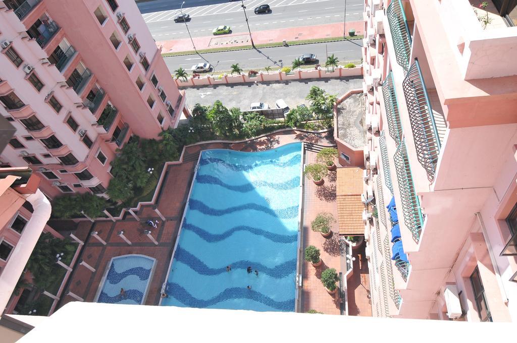 Marina Court Kota Kinabalu- Bigger Group Stay Together- 6 Bedroom Apartments Esterno foto
