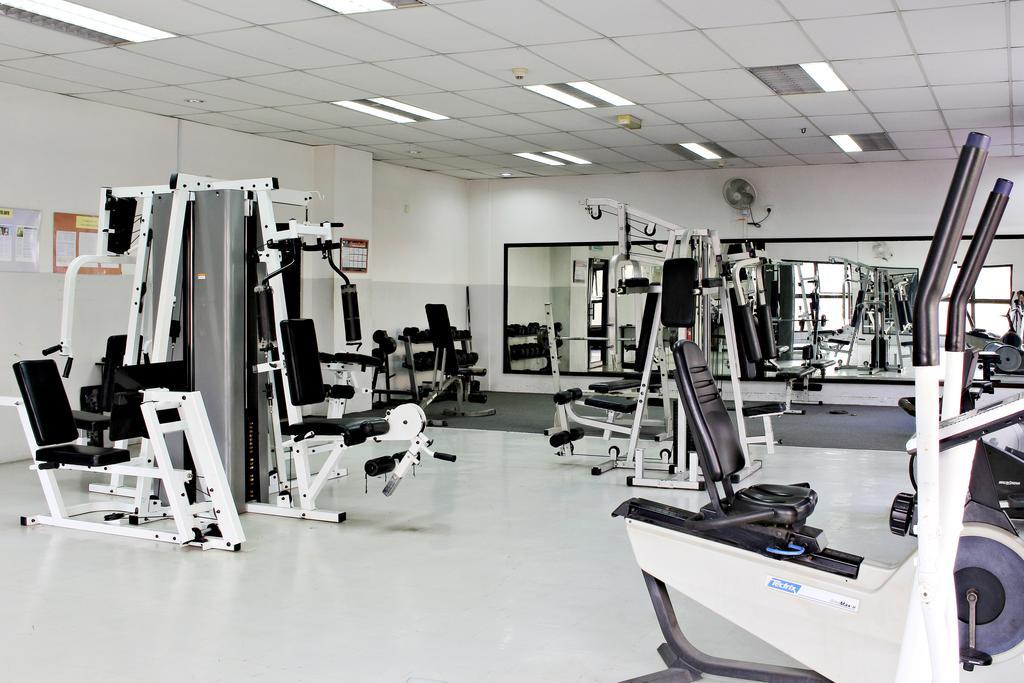 Marina Court Kota Kinabalu- Bigger Group Stay Together- 6 Bedroom Apartments Esterno foto