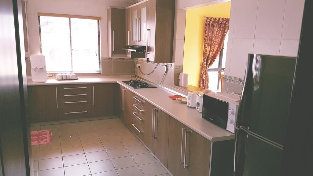 Marina Court Kota Kinabalu- Bigger Group Stay Together- 6 Bedroom Apartments Esterno foto