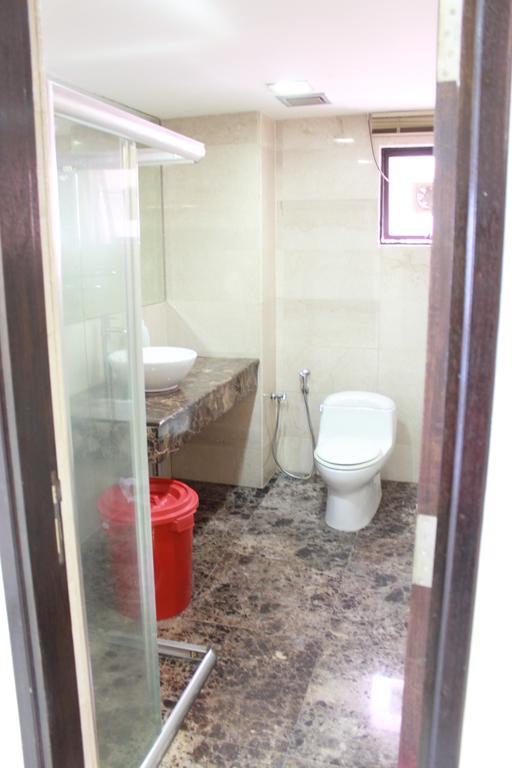 Marina Court Kota Kinabalu- Bigger Group Stay Together- 6 Bedroom Apartments Esterno foto